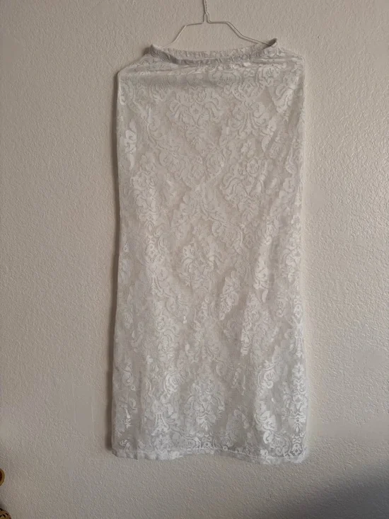 SHEIN White Floral Lace Maxi Skirt - Picture 3 of 7